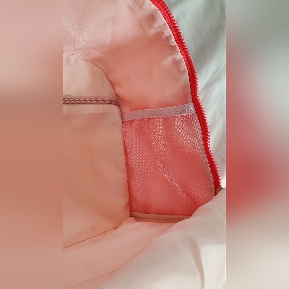 NEW Younique Backpack - Picture 3 of 6